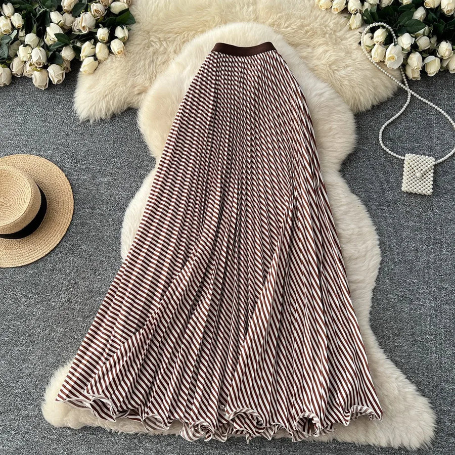 Wholesale Women's Polka Dot Pleated Dots Skirt
