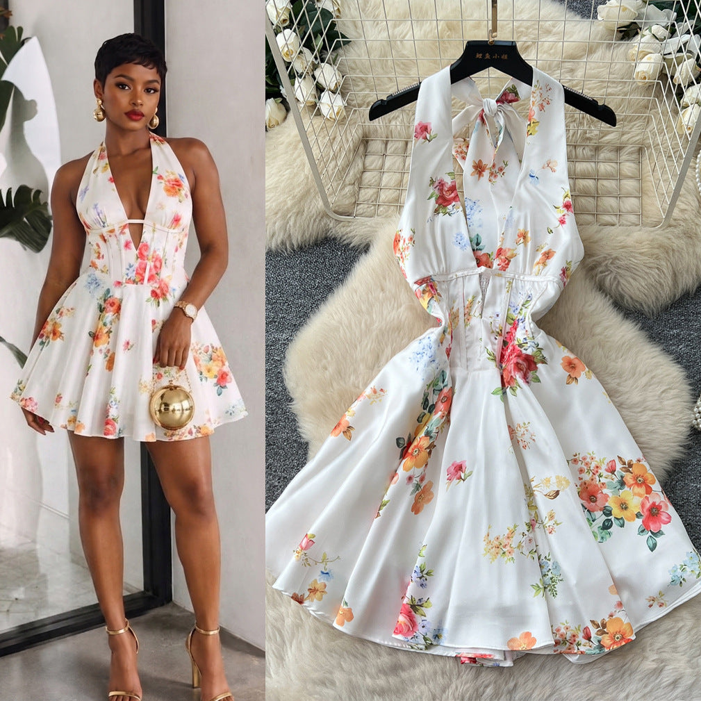 Wholesale Women's Sleeveless Floral Print High Waist Mini Skirt - Women's Wholesale Fashion - Front View