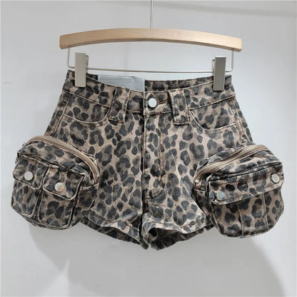 Wholesale Women's Retro Camo Shorts Pants