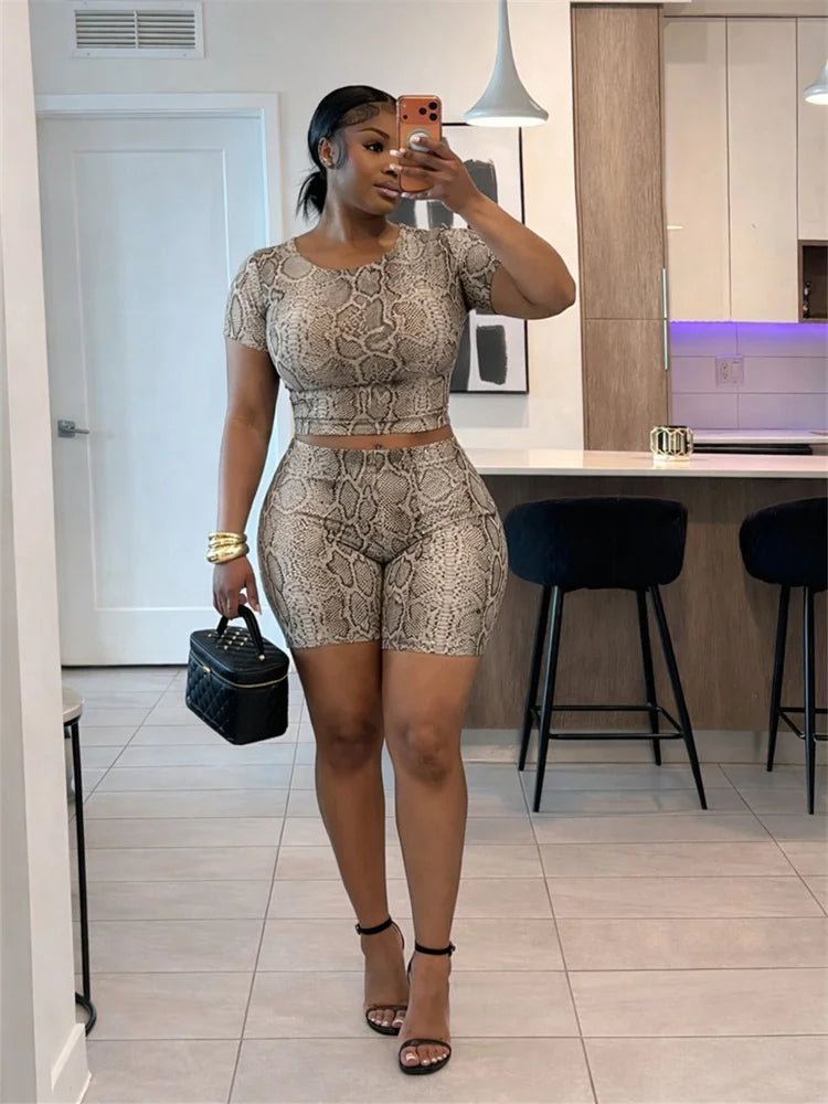 Wholesale Women's Short Sleeve Crop Two Piece Set