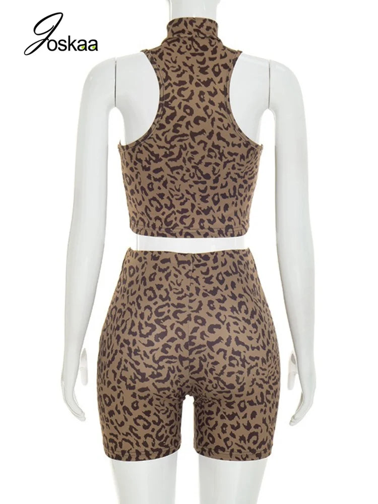 Women's Leopard Print Zip Up High Waist Two Piece Set - Detail View
