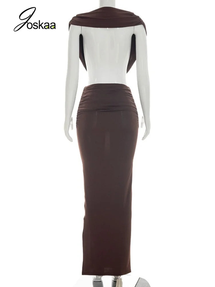 Women's Ruched Backless V-neck Bodycon Maxi Dress - Detail View