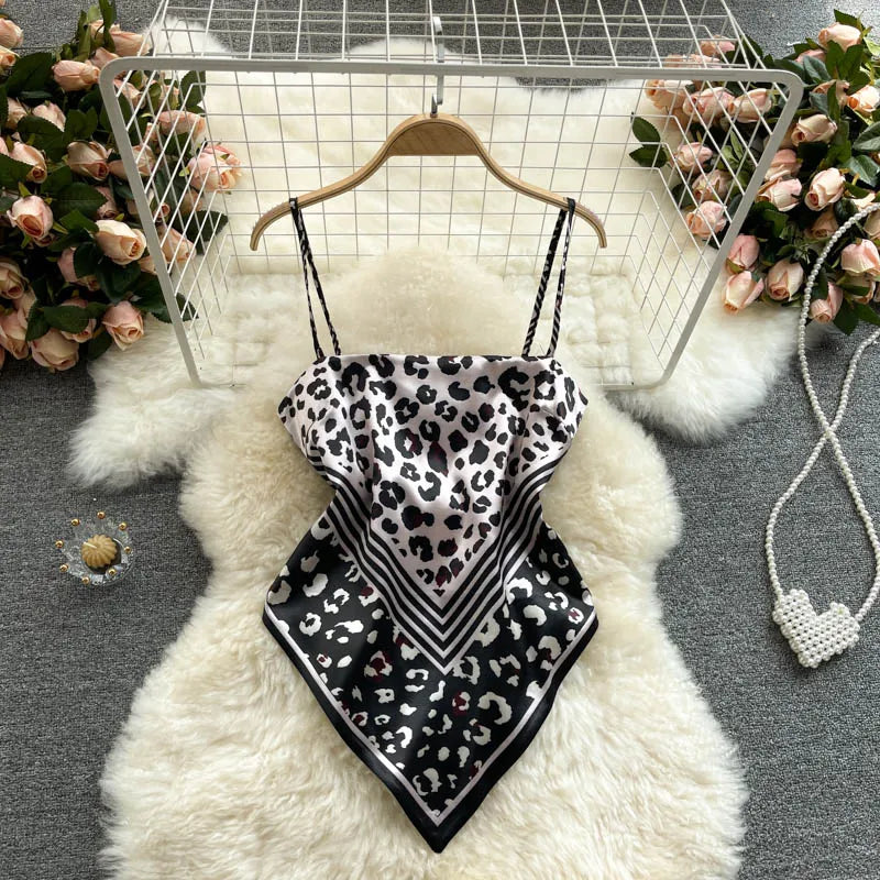 Wholesale Women's Backless Irregular Print Dress