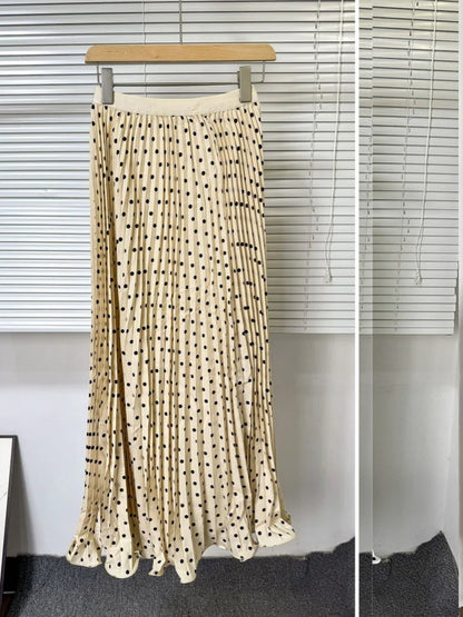 Wholesale Women's Polka Dot Pleated Dots Skirt