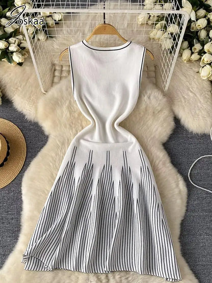 Women's Stripe Knit Sleeveless Ribbed Dress Black – Detail View