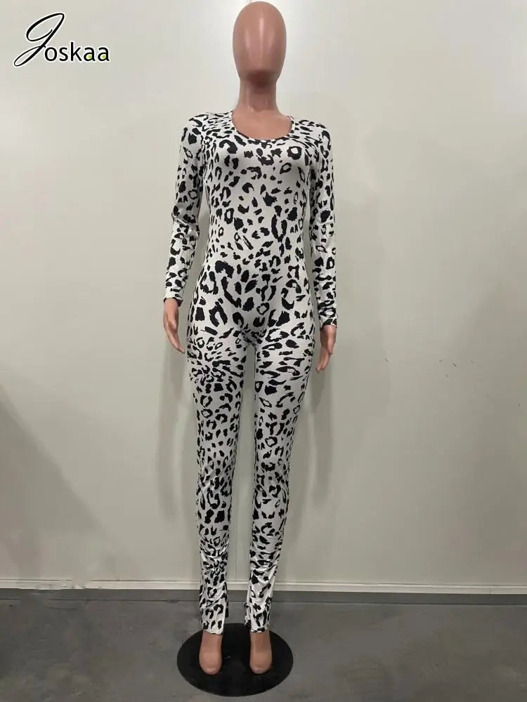 Women's Leopard Print Backless Long Sleeve Romper White Leopard Print – Side View