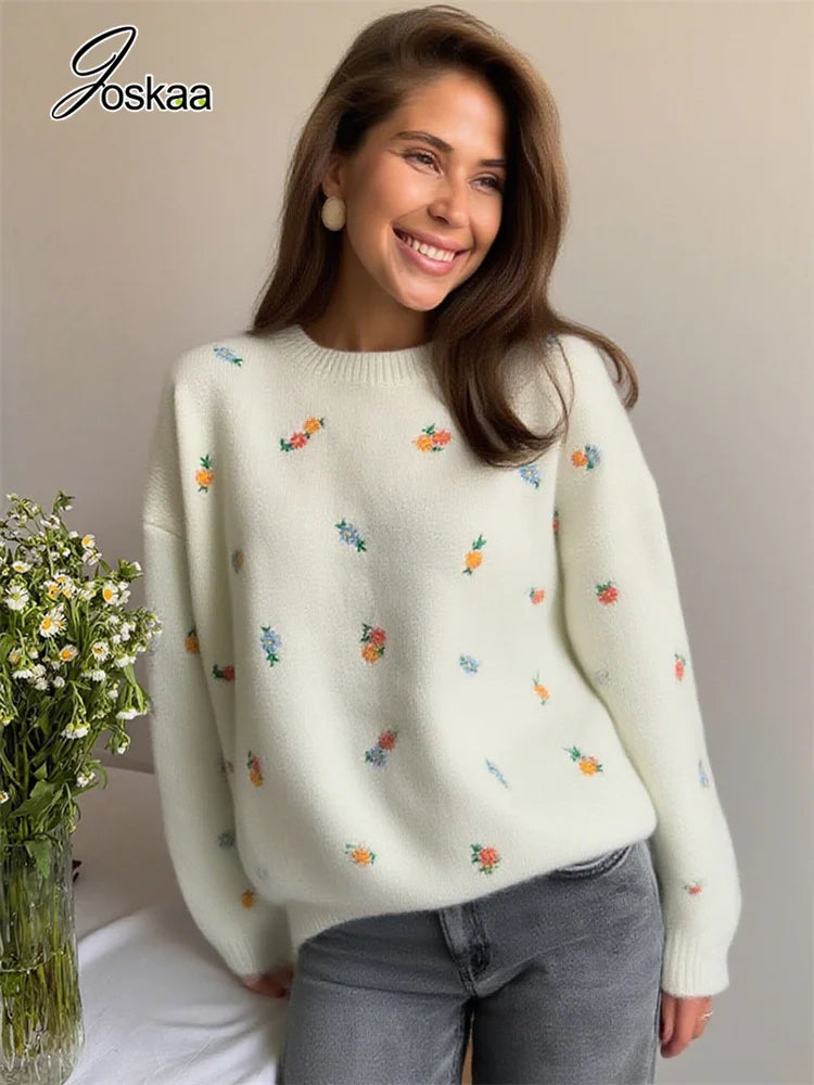 Women's Floral Print Knit Long Sleeve Top White – Front View
