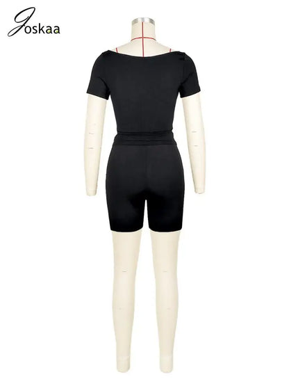 Women's Short Sleeve Pleated Two Piece Set Red – Detail View