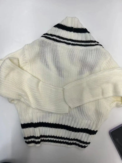 Women's Knit Cutout Long Sleeve Ribbed Top 4602 – Detail View