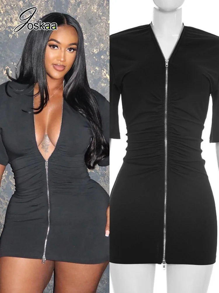 Women's Ruched Short Sleeve Bodycon Mini Dress – Women's Fashion Wholesale – Front View