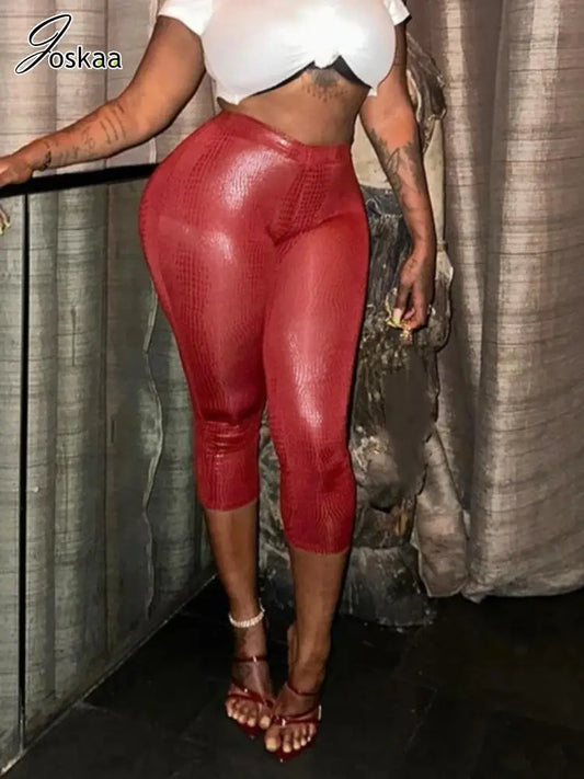 Wholesale Women's Crop Serpentine Red Pants Top Red – Front View