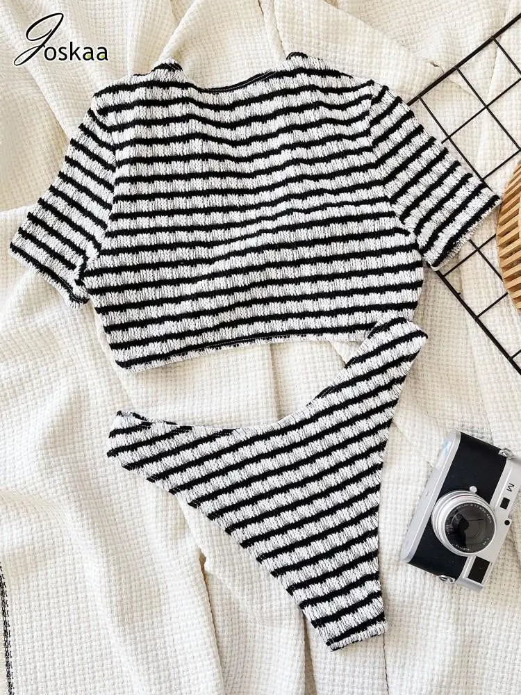 Women's Stripe Short Sleeve Swimwear Bikini Set Black And White – Detail View