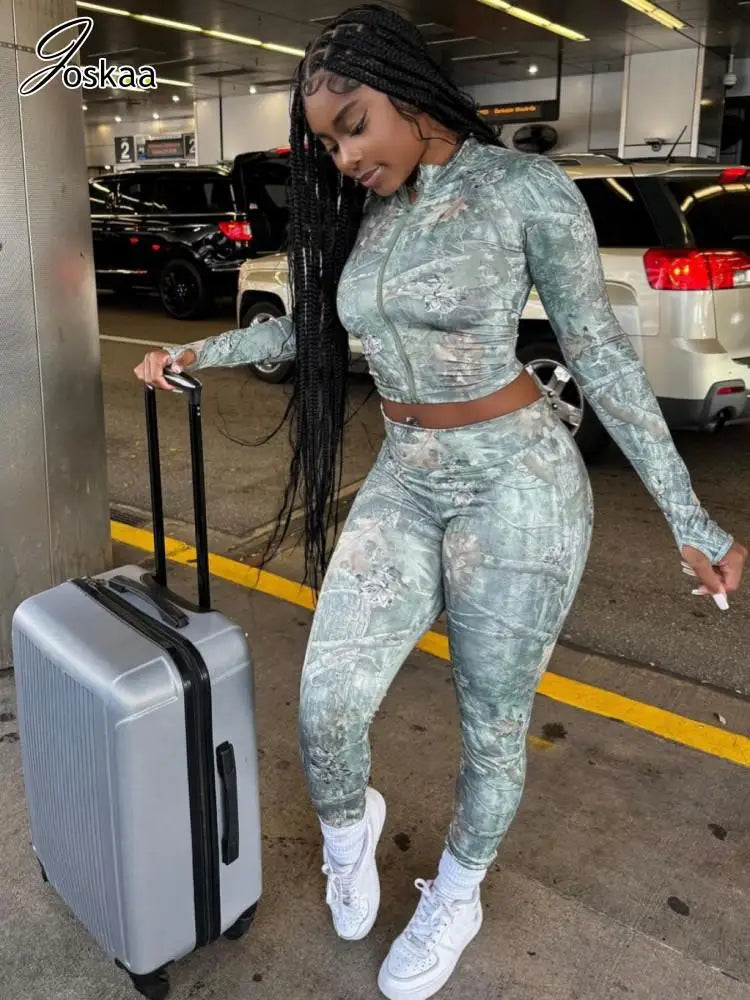 Women's Long Sleeve Crop High Waist Two Piece Set Green – Side View