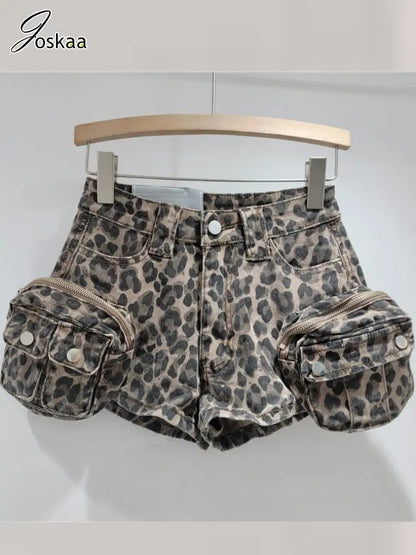 Wholesale Women's Retro Camo Shorts Pants Camouflage – Side View
