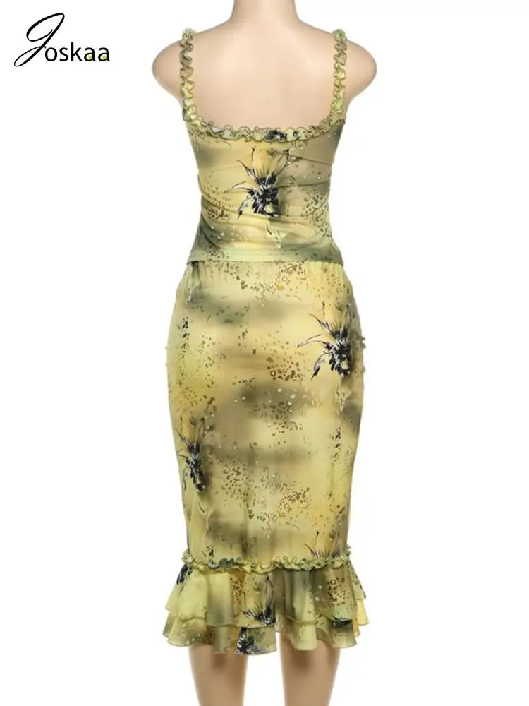 Women's Floral Print Ruffle Neck Cami Two Piece Set Green – Detail View