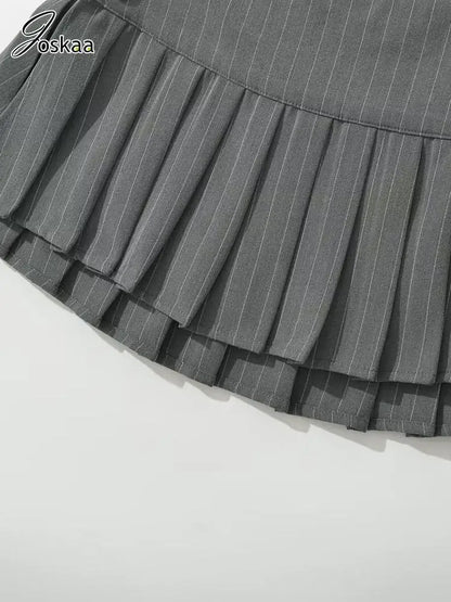 Women's Stripe Mini Pleated Striped Skirt Gray – Detail View