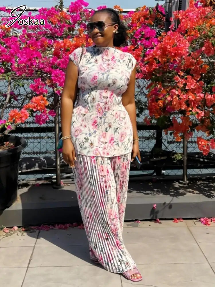 Women's Floral Print Short Sleeve Two Piece Set Floral 3 – Side View