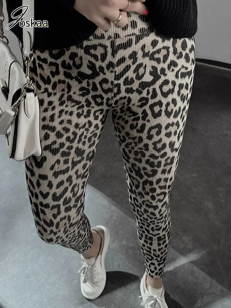 Wholesale Women's Leopard Print High Waist Pants Leopard Print – Side View