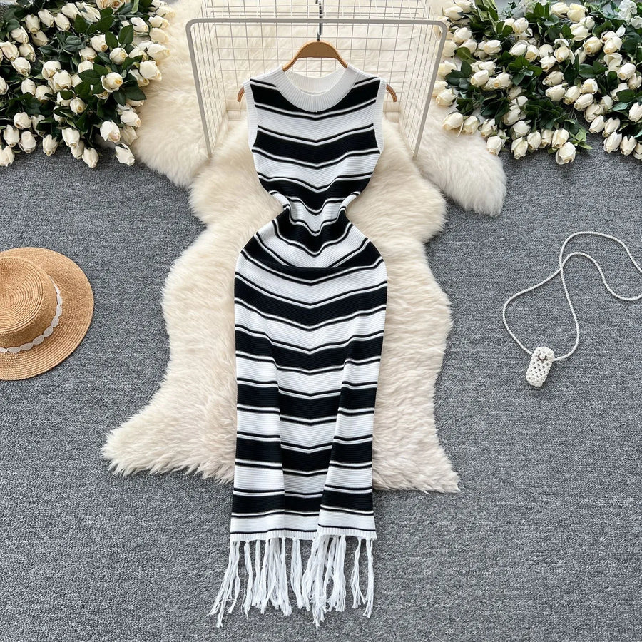 Women's Stripe Knit Sleeveless Bodycon Dress