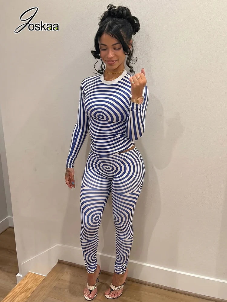 Women's Swirl Print Long Sleeve Bodycon High Waist Two Piece Set - Side View
