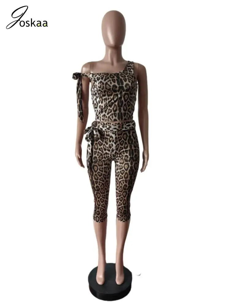 Women's Leopard Print Crop Two Piece Set Light Brown – Detail View