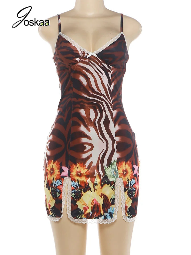 Women's Floral Print Striped Lace V-neck Mini Dress - Back View