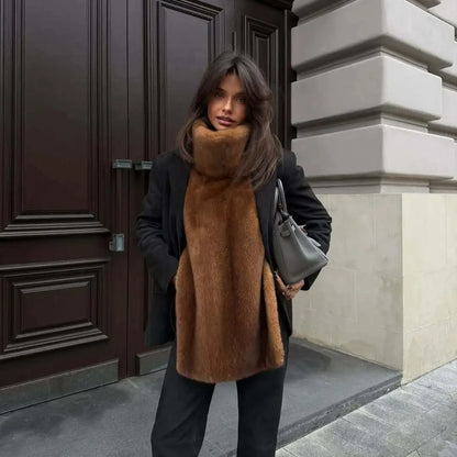 Wholesale Women's Faux Fur Vest Outerwear Top