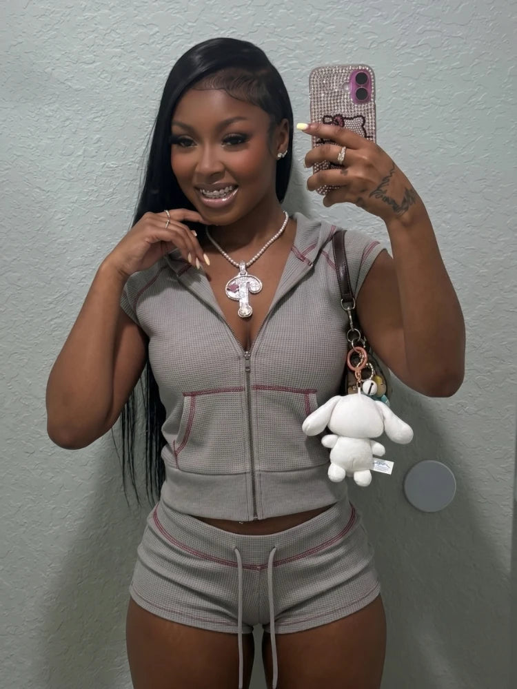 Wholesale Women's Zip Hooded Sporty Two Piece Set