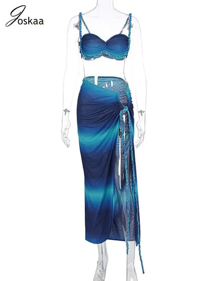 Wholesale Women's Crop Maxi Pleated Two Piece Set Wind Red – Back View