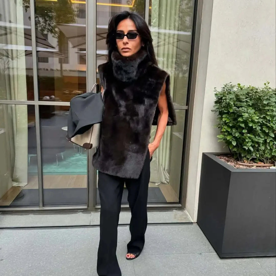 Wholesale Women's Faux Fur Vest Outerwear Top