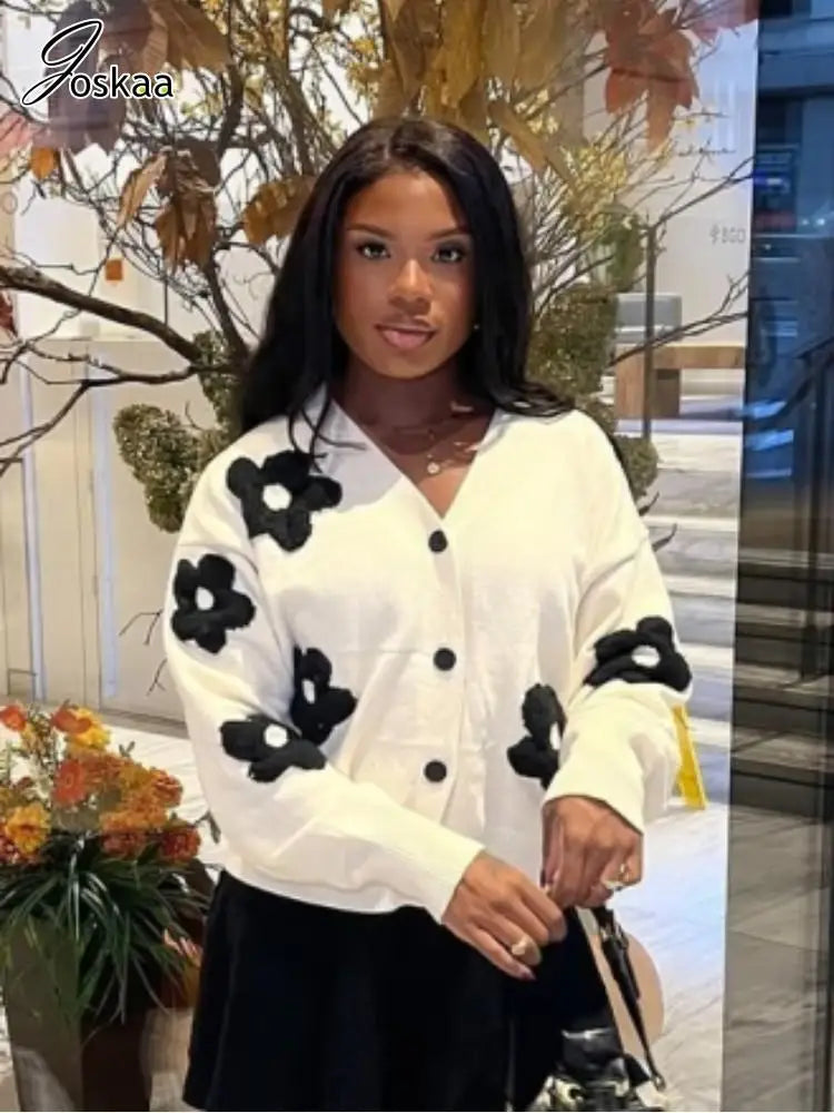 Women's Floral Print Knit Long Sleeve Jacket Black – Side View