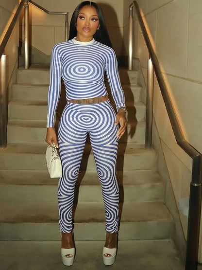 Women's Swirl Print Long Sleeve Bodycon High Waist Two Piece Set - Model Wearing Style