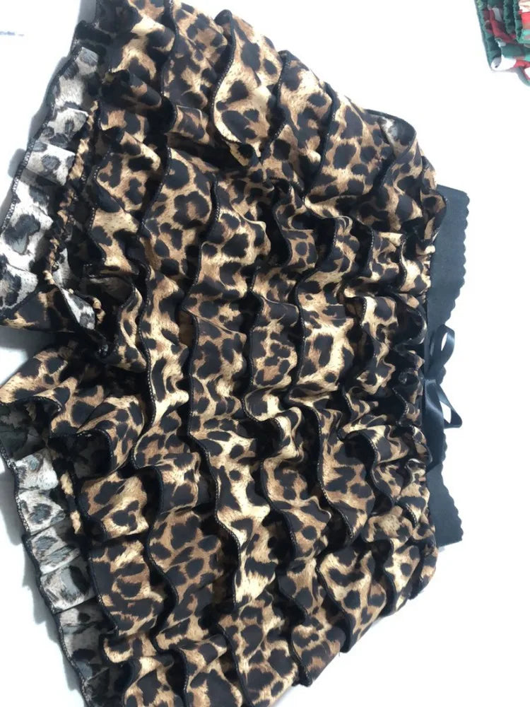 Wholesale Women's Leopard Print High Waist Pants Black – Detail View