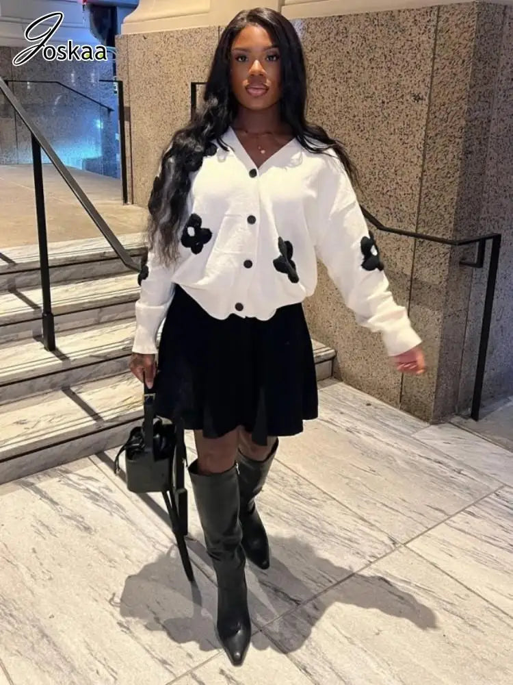 Women's Floral Print Knit Long Sleeve Jacket – Women's Fashion Wholesale – Front View